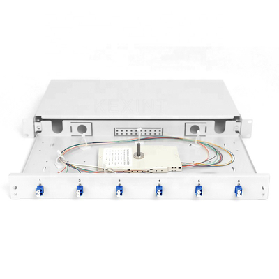 Il quadro d'interconnessione a fibra ottica dei 6 - 12 centri ODF FTTH completamente ha montato con le trecce degli adattatori