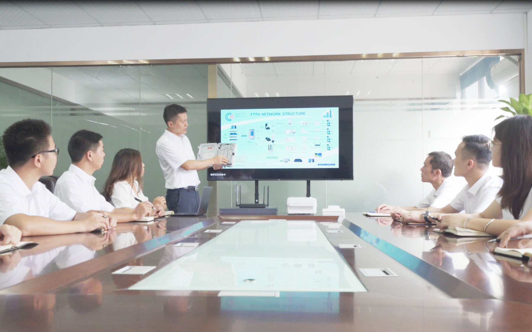 La CINA COMELINK CO.,LTD Profilo Aziendale